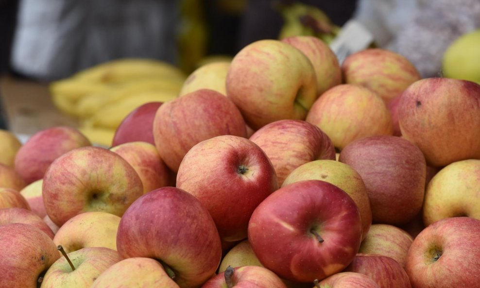 Plodine tijekom akcijske prodaje nisu prodavale jabuke ispod nabavne cijene