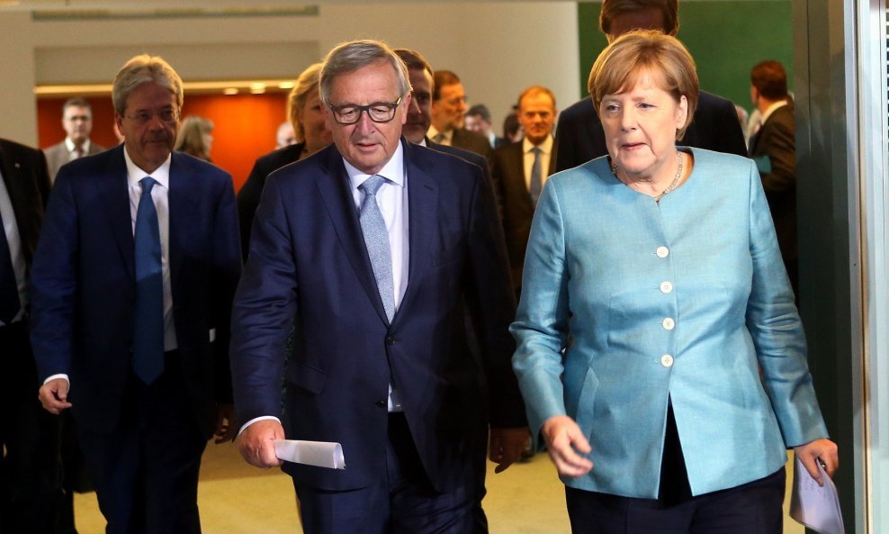 Jean-Claude Juncker i Angela Merkel