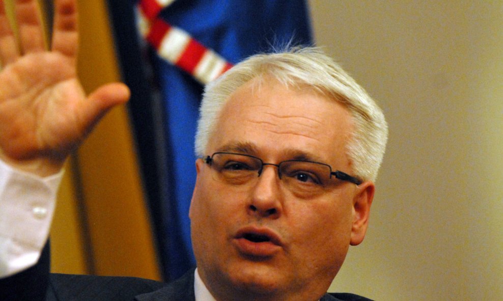 27  Ivo Josipović