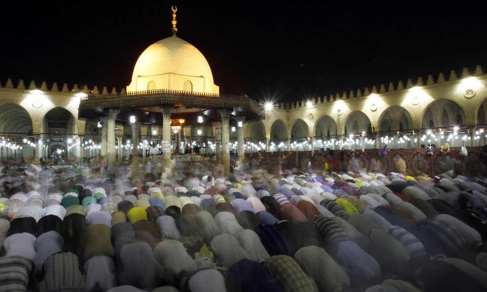 Klanjanje muslimani molitva