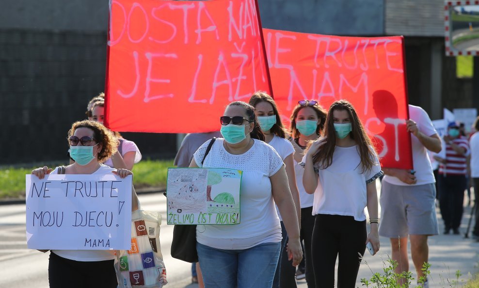 Građani protiv odlagališta otpada u Podsusedu