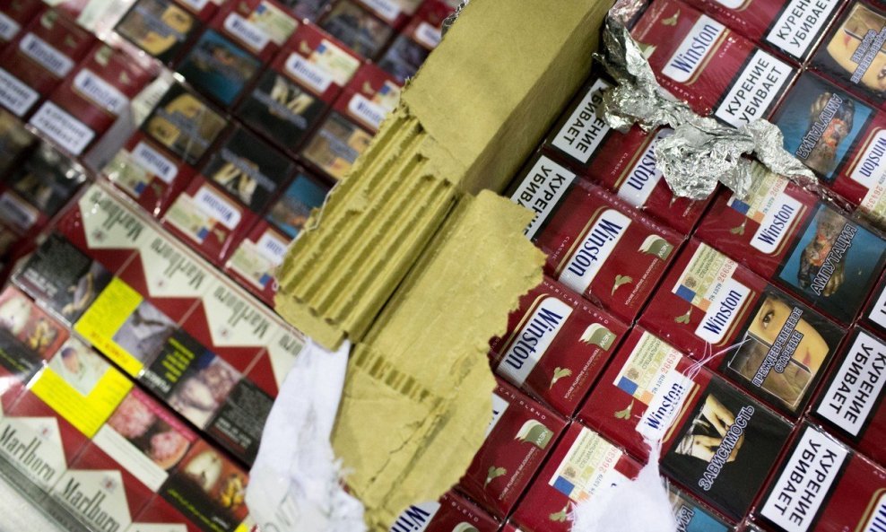 Zaplijenjeno je više od 3,3 milijuna komada cigareta