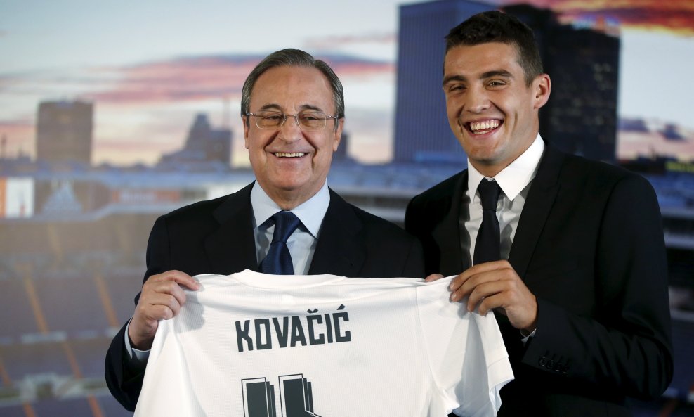 Mateo Kovačić predstavljen je navijačima Real Madrida (1)