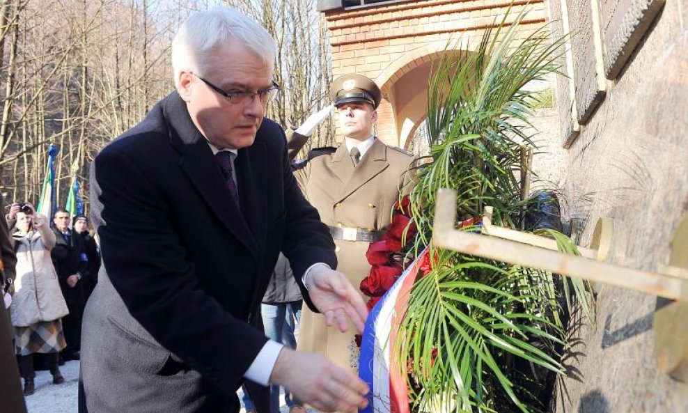 Ivo Josipović vijenac