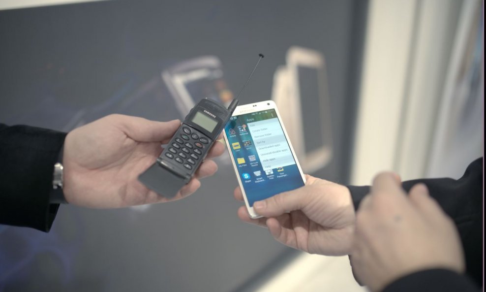 Izložba Samsung mobilnih telefona