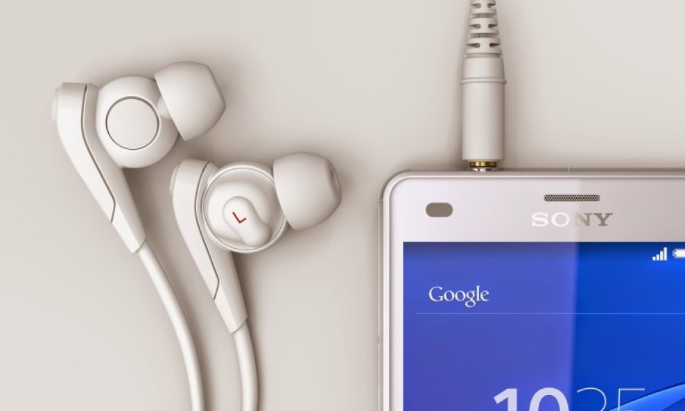 Xperia Z3 Compact Headphones