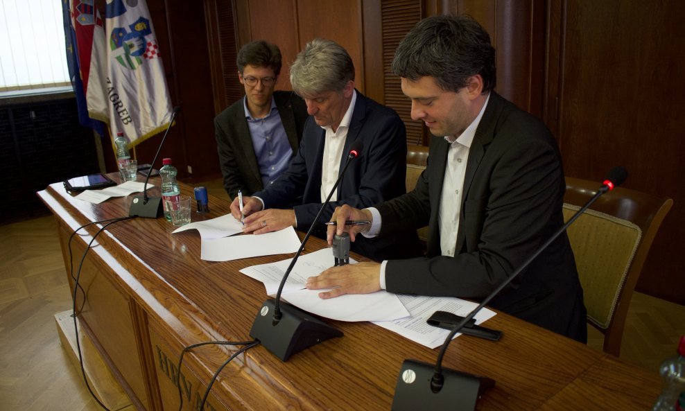 Potpisivanje ugovora o kupnji  Vjetroelektrane Kom-Orjak-Greda