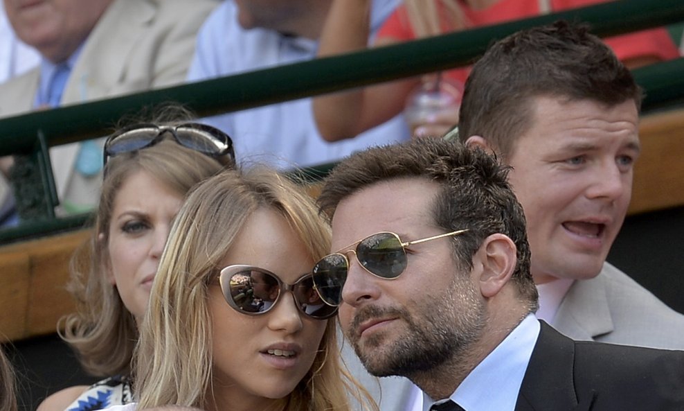 Suki Waterhouse i Bradley Cooper