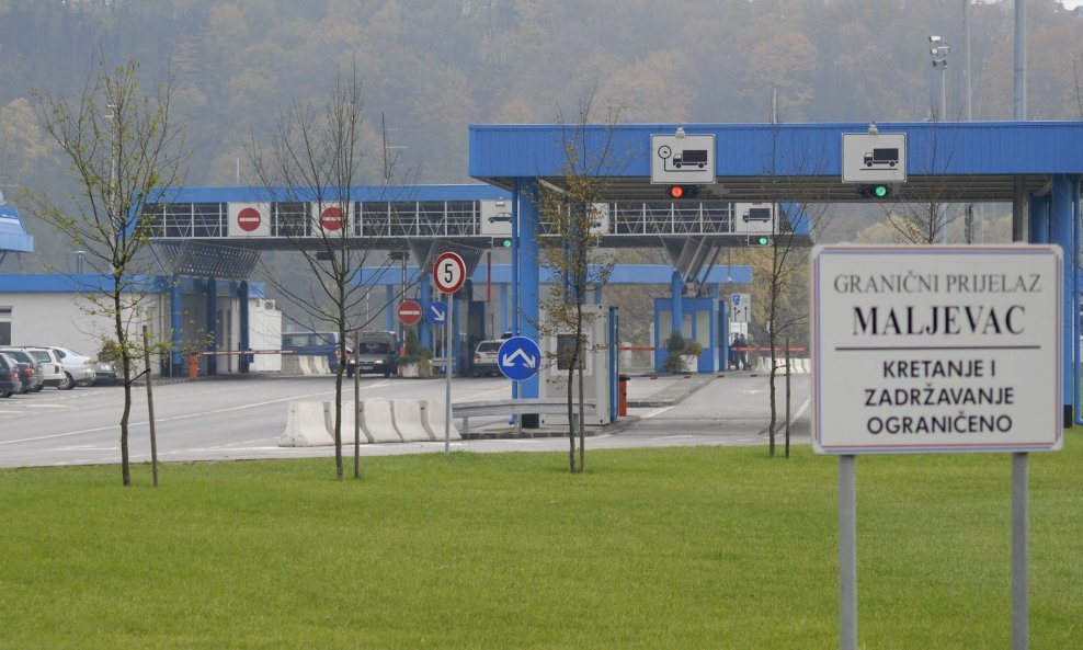 Granični prijelaz Maljevac navečer otvoren nakon cjelodnevnog pokušaja migranata da uđu u Hrvatsku