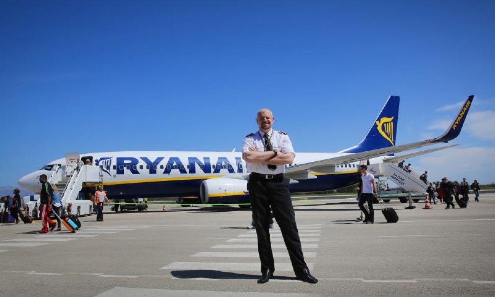 ryanair pilot