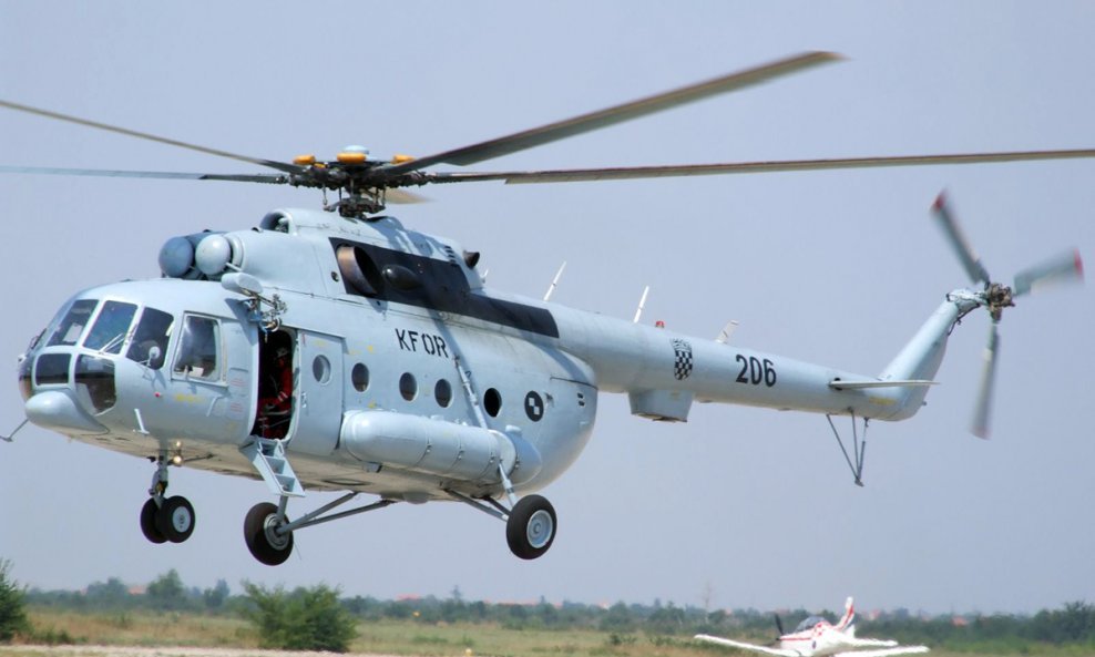 Helikopter Mi-8 MTV kakvim se obavlja transport pacijenata