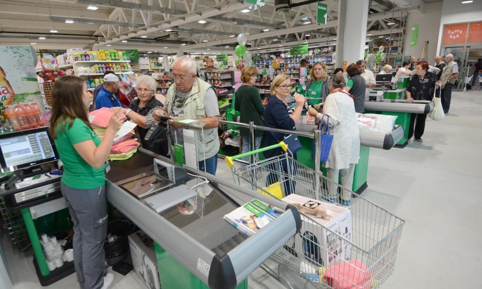 Pevec trgovine neće raditi na Božić, Štefanje i Novu Godinu.