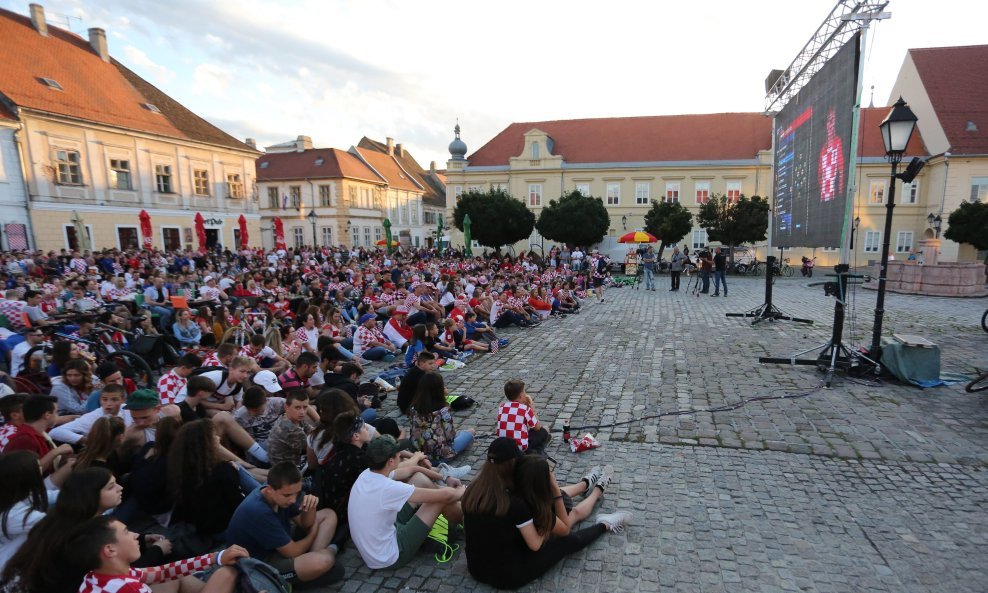 Iz Osijeka kreće navijački vlak na doček Vatrenih