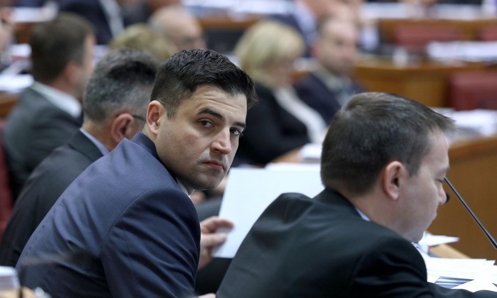 Davor Bernardić ima podršku u Predsjedništvu SDP-a, ali ne i među saborskim zastupnicima stranke