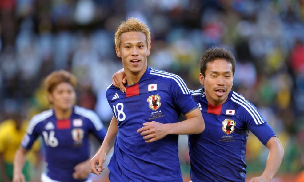 Totschuetze Keisuke HONDA, Yoshito OKUBO ,Yuto NAGATOMO, SP 2010 Japan