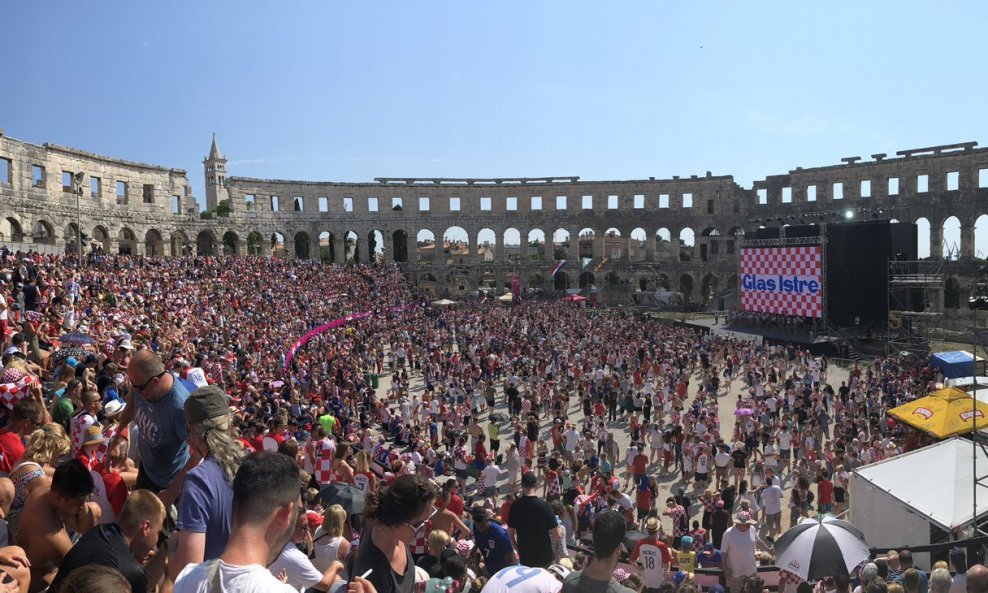 Atmosfera u pulskoj Areni