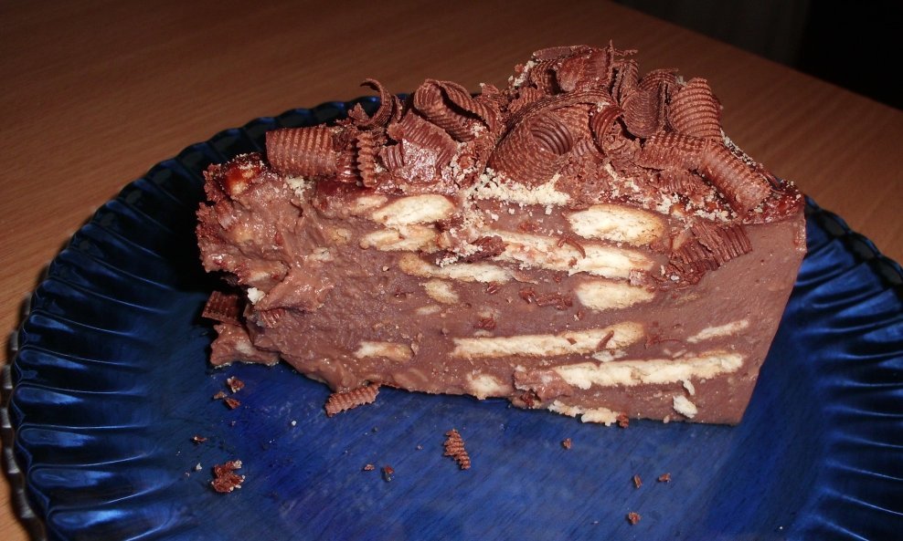 čokolada puding torta kolači