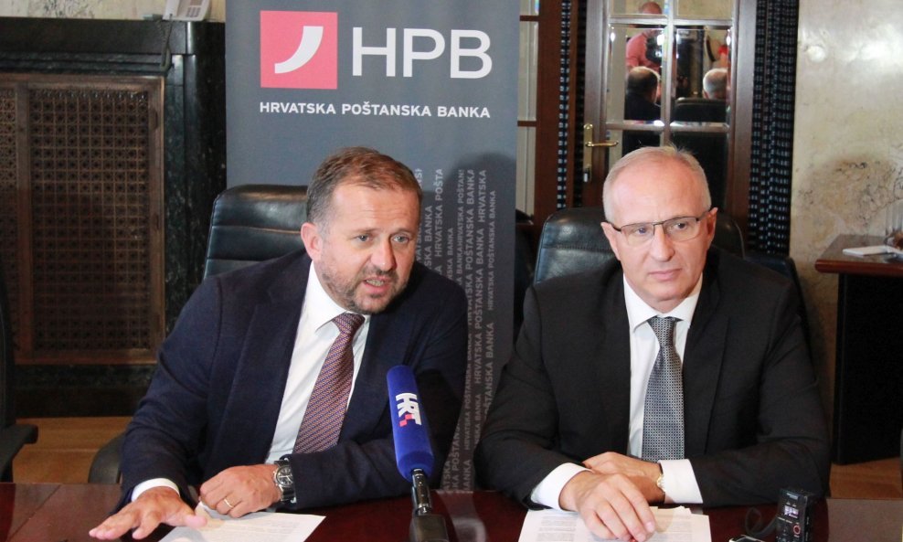 Tomislav Vuić, predsjednik Uprave HPB-a i Mato Filipović, predsjednik Uprave Jadranske banke