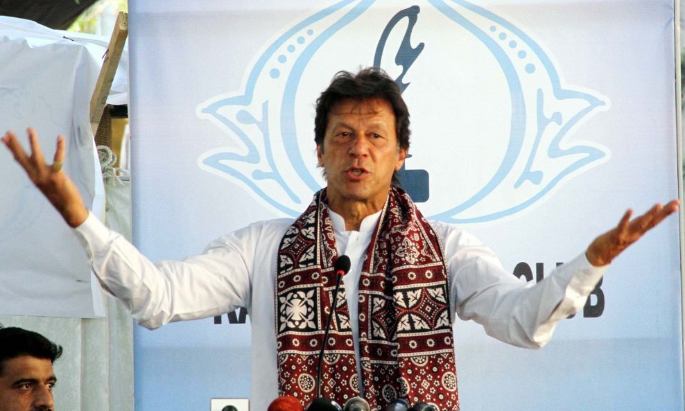 Imran Khan prodaje sve živo i neživo ne bi li smanjio troškove pakistanske vlade kojom odnedavno predsjeda