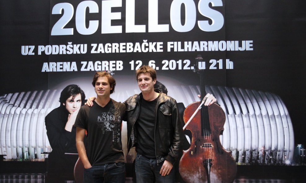 2CELLOS