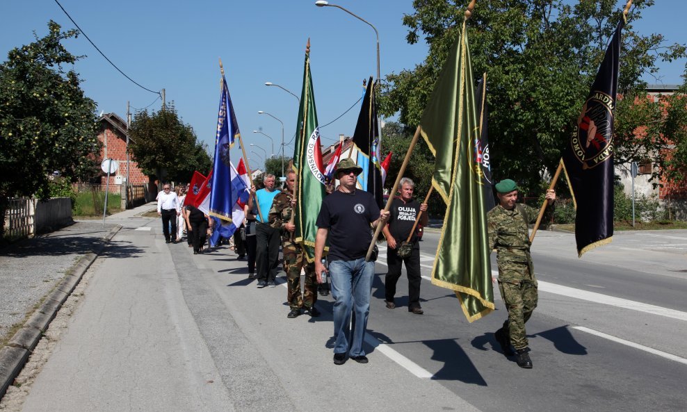 DSS ocijenio da otkazivanje Festivala ojkače u Petrinji zbog inzistiranja braniteljskih udruga ilustrira obespravljenost srpske zajednice