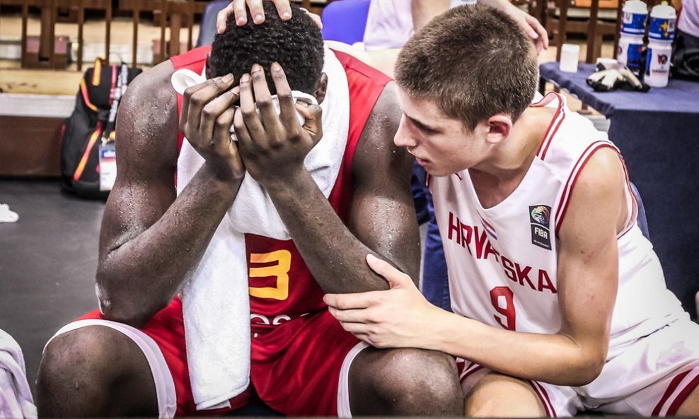 Boris Tišma i suigrač i Reala Usman Garuba na EP za kadete 2018. godine