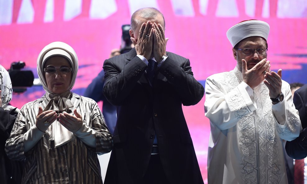 Turski predsjednik Recep Tayyip Erdoğan na obilježavanju druge obljetnice propalog vojnog udara u Turskoj