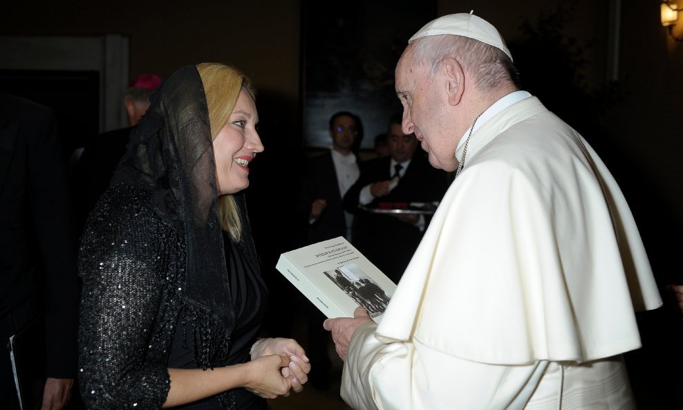 Marijana Petir i papa Franjo u Vatikanu