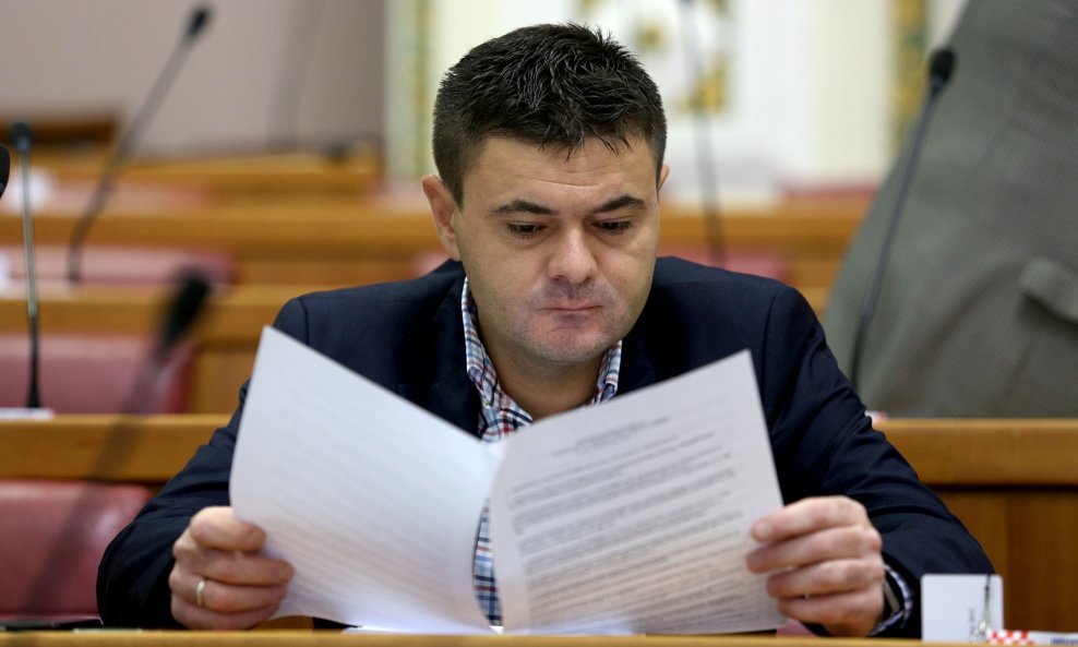 Hrvoje Nekić podnio neopozivu ostavku na članstvo u Statutarnoj komisiji SDP-a zbog pritiska iz stranačkog vrha