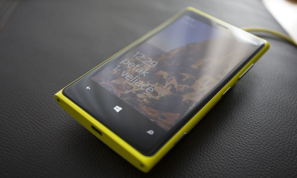 Nokia Windows Phone 8