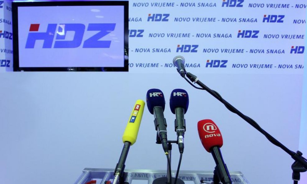 HDZ mikrofon