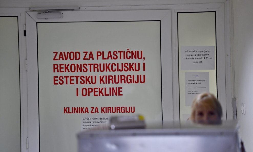 Zavod za plastičnu kirurgiju na kojem se nalazi ranjeni vatrogasac