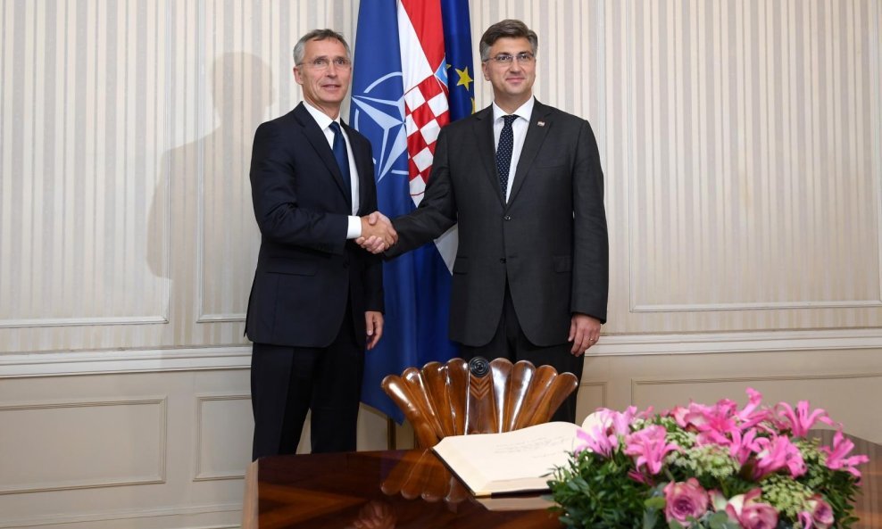 Jens Stoltenberg i Andrej Plenković