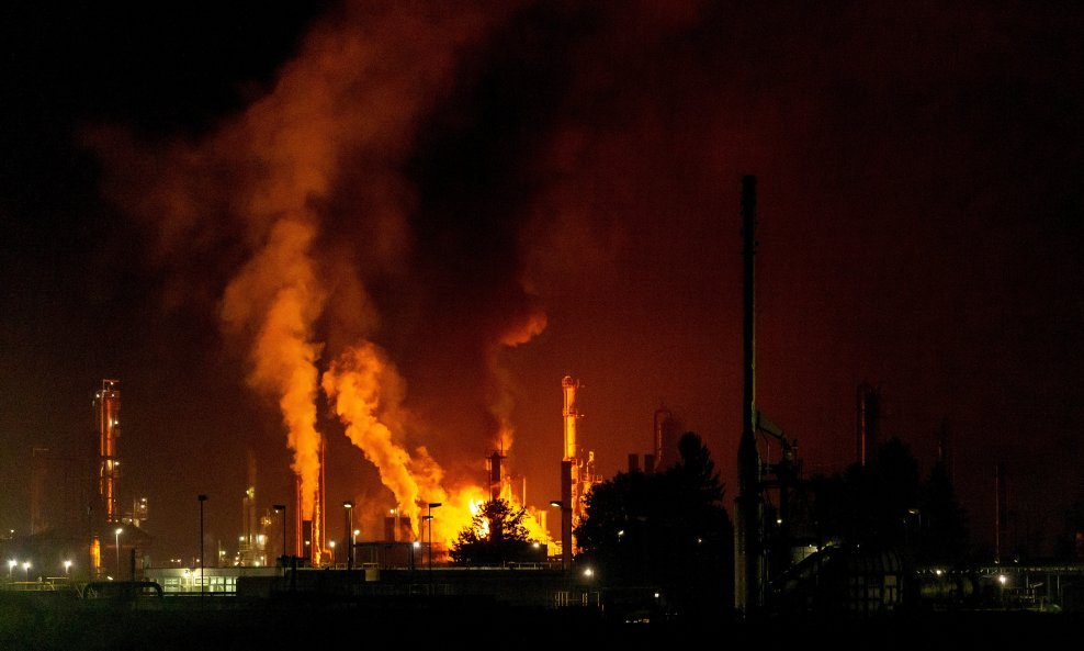 Eksplozija u rafineriji nafte u Bosanskom Brodu