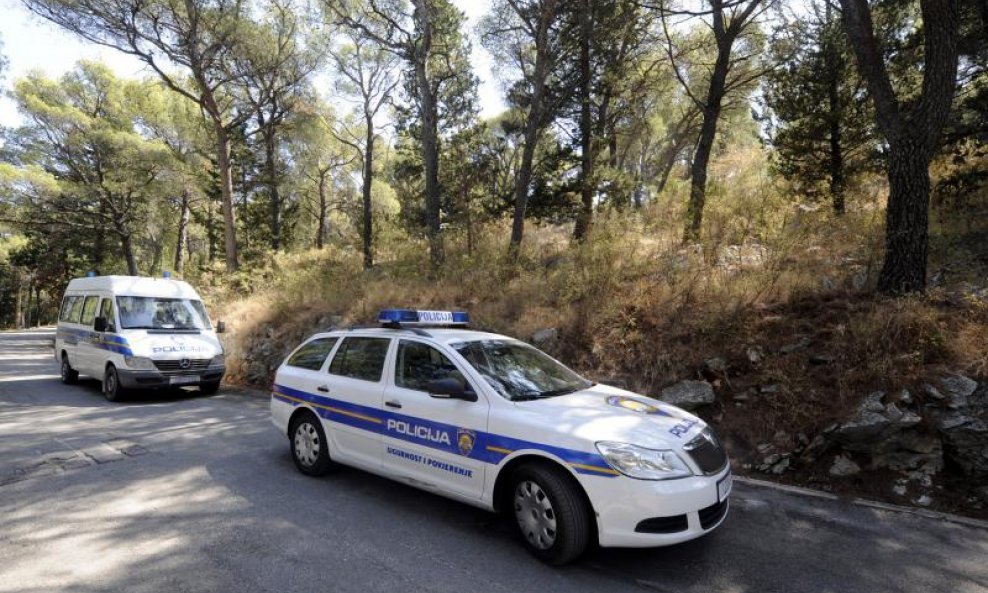 policijska vozila policijsko vozilo