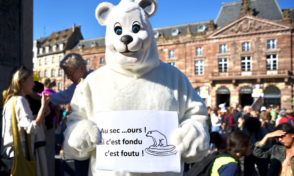 U brojnim francuskim gradovima prošlog tjedna održani su prosvjedi protiv zagađenja koja dovode do klimatskih promjena