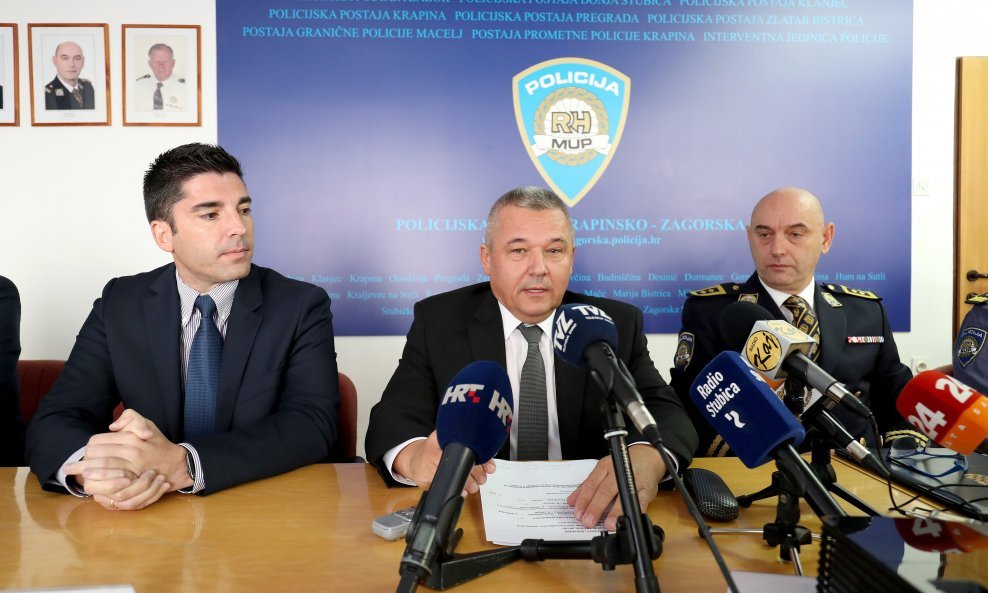 Manuel Robles Fernandez, Dražen Rastović i Darko Car na konferenciji za medije povodom uhićenja 16 osoba u sklopu akcije Pollos