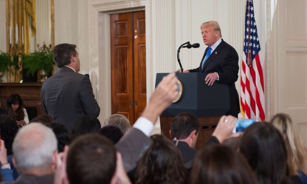 Obračun Acoste i Trumpa na konferenciji 7. studenoga