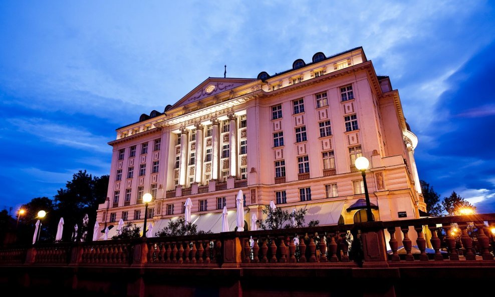 Esplanade Zagreb Hotel - sumrak