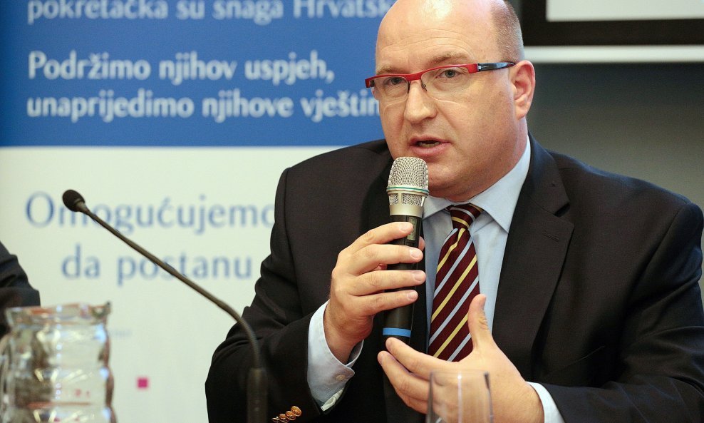 Predsjednik Uprave GDi Boran Lončarić najavio natječaj 'Unapređujem svijet znanjem i tehnologijom'.