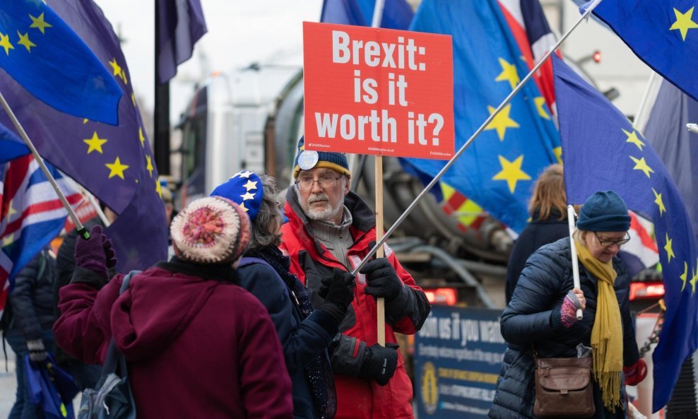 Britanski aktivisti za ostanak u EU izložili smjernice za novi referendum