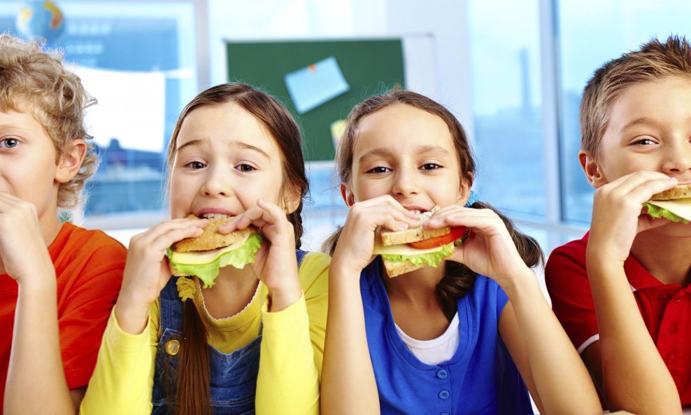 djeca sendvič škola ručak