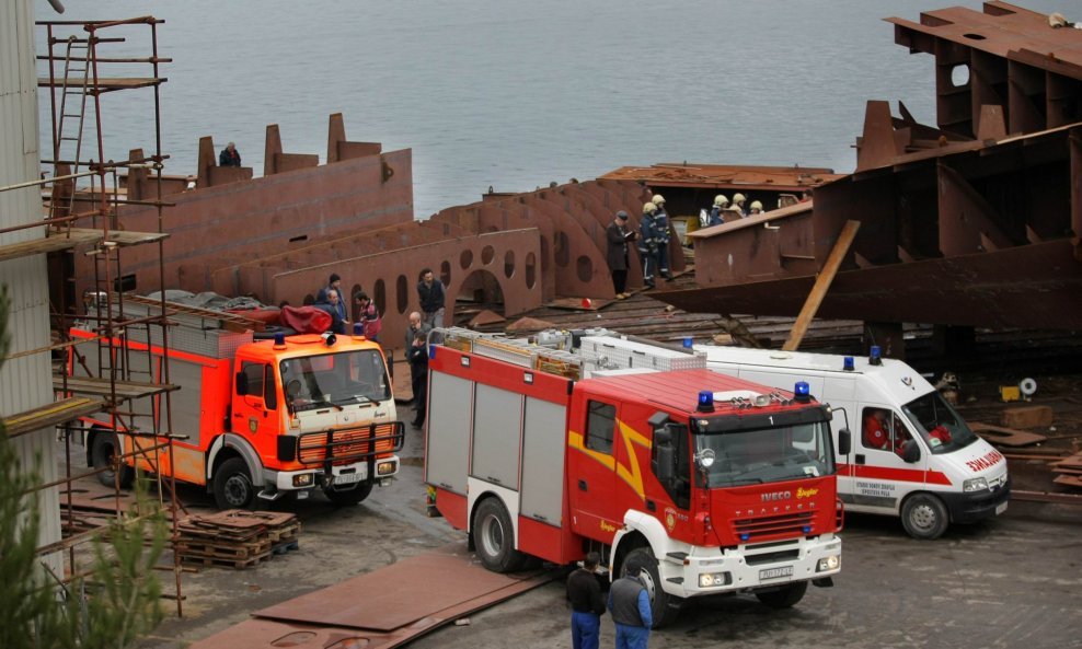 Brodogradilište nesreća vatrogasci hitna pomoć