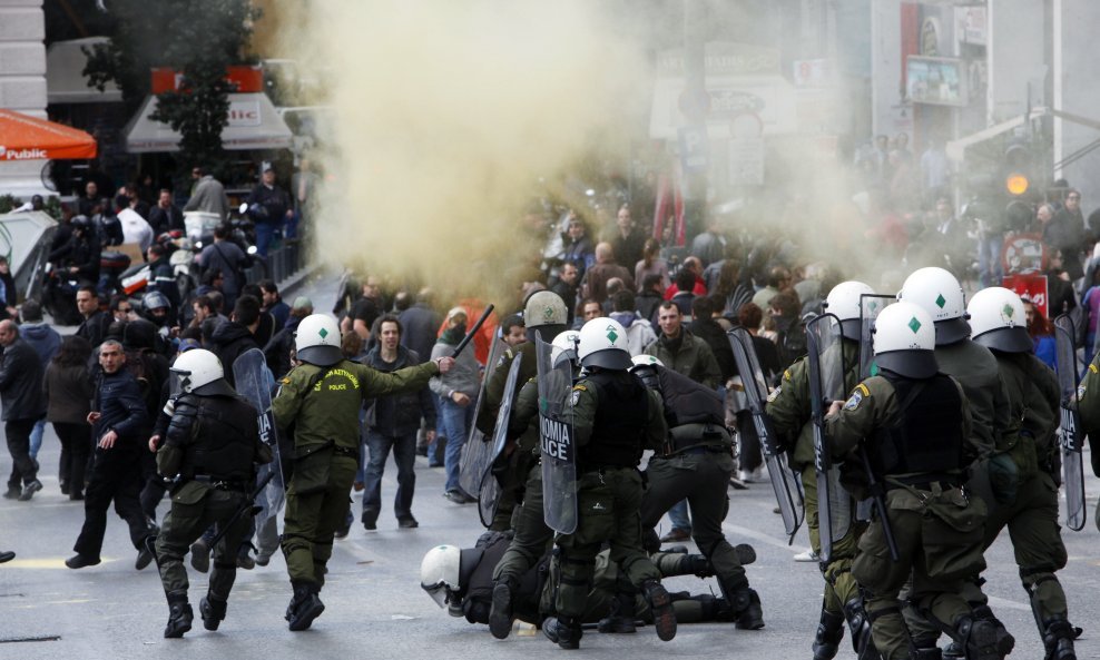 grčka atena prosvjedi sukob policija