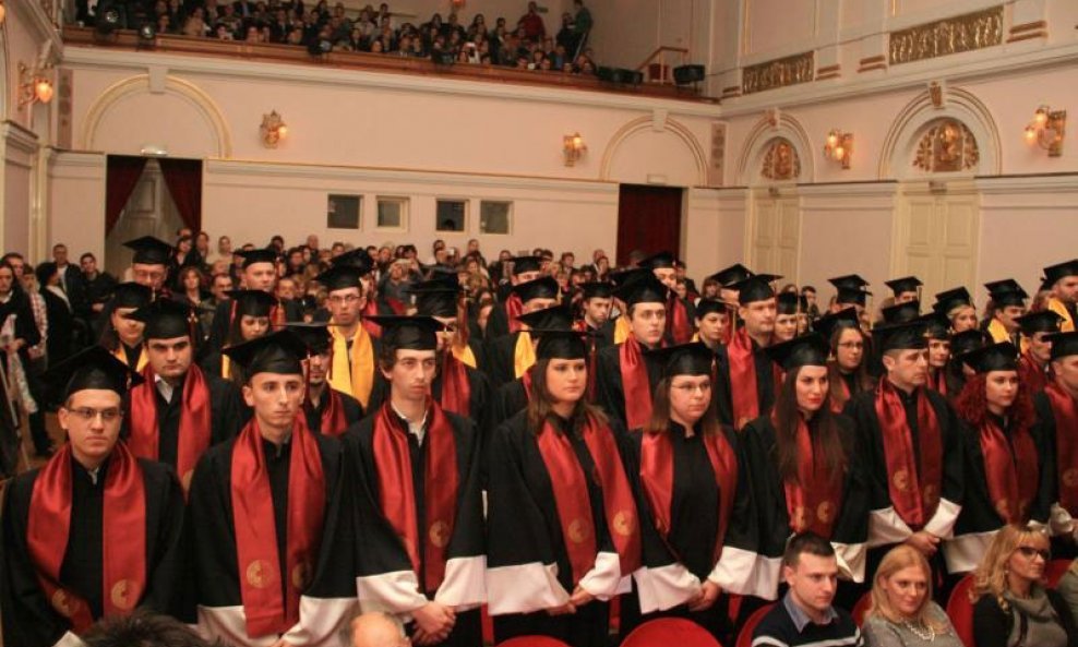 diplomanti-diplome