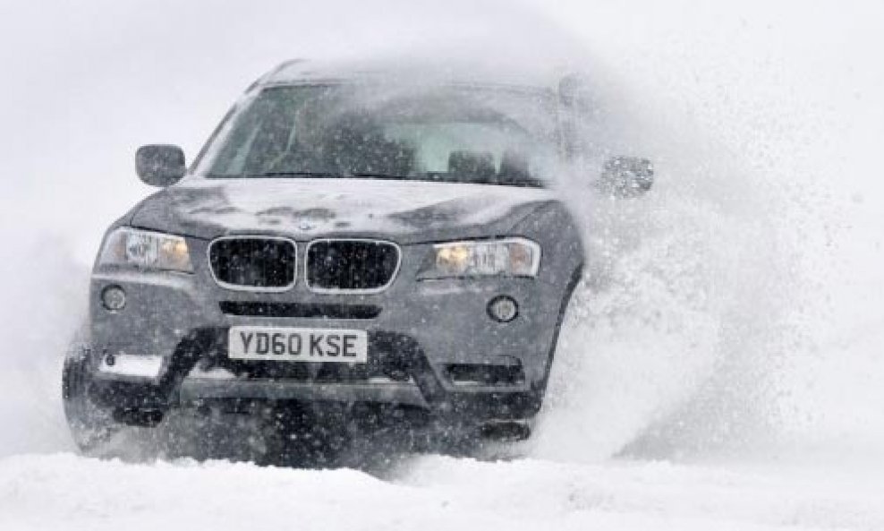 bmw_x3_winter