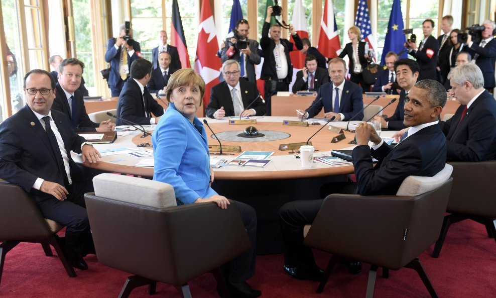 G7