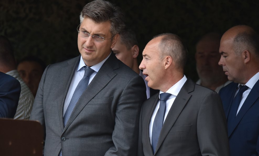 Premijer Andrej Plenković i ministar obrane Damir Krstičević