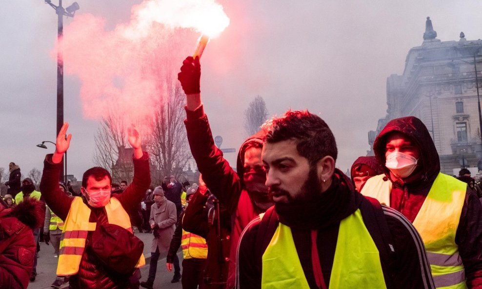 Prosvjed žutih prsluka u Parizu