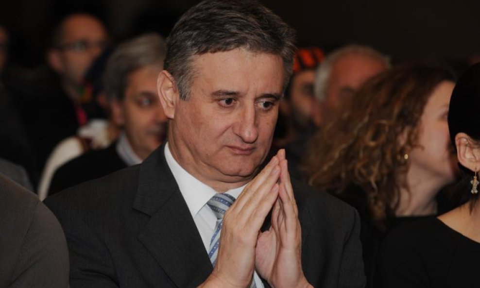 Tomislav Karamarko zamišljen